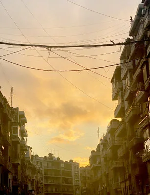 شارع في حلب عند الغروب